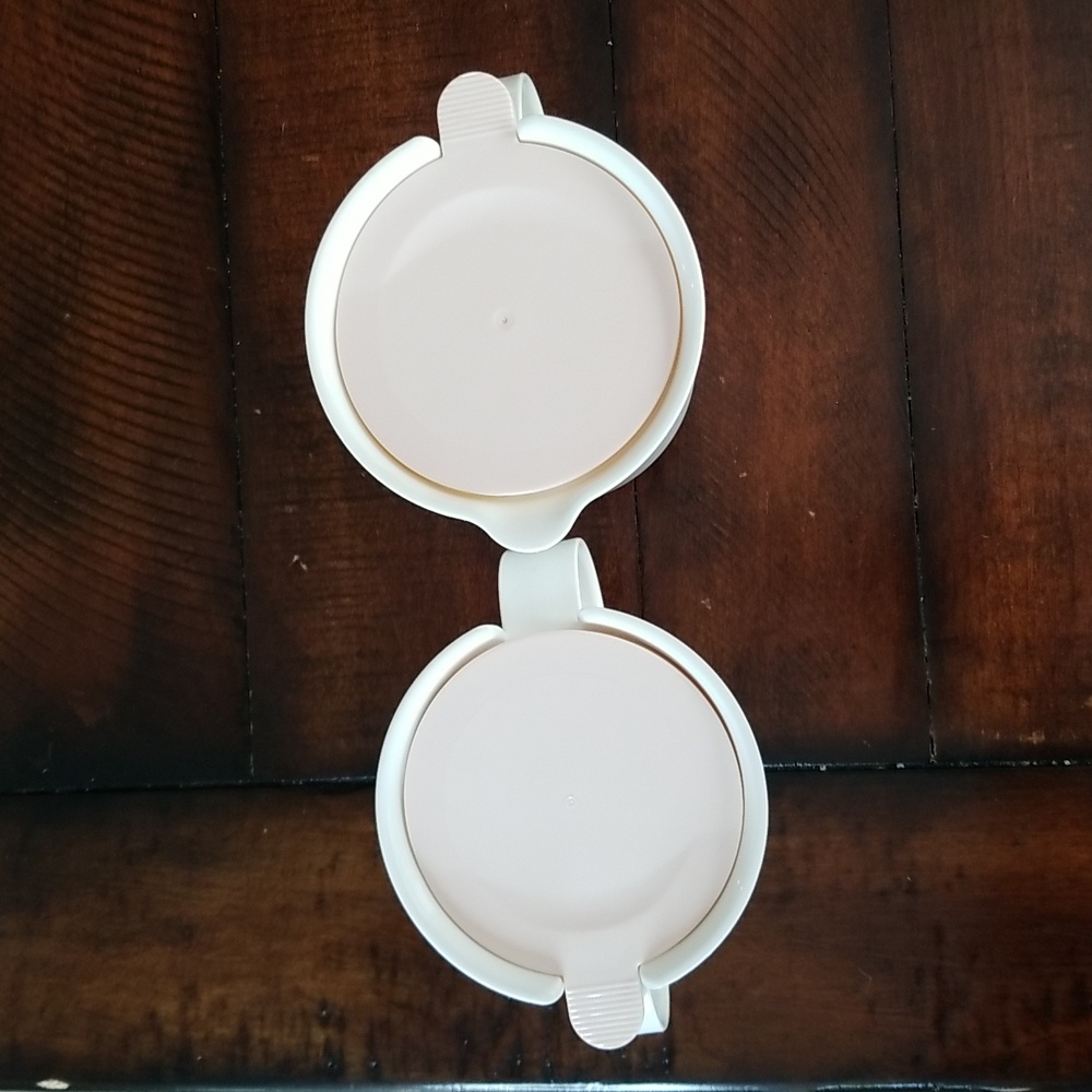 Tupperware Cream And Sugar Set 10 Oz Vintage 80s - Picture 2 of 6